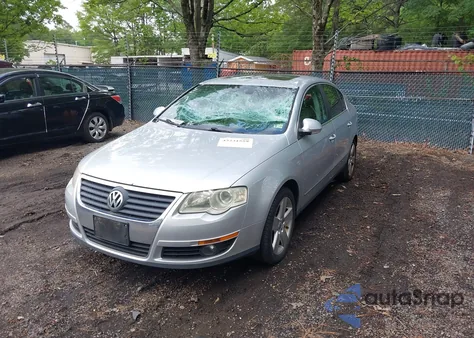 2009 Volkswagen Passat Komfort from USA, damaged, VIN WVWJK73C09P055842